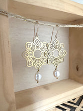 Load image into Gallery viewer, Mandala earrings with a Pearl drop
