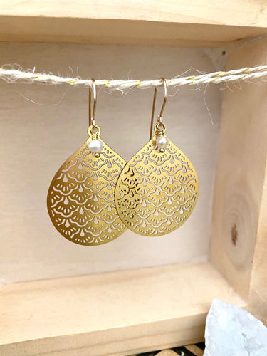 Filigree teardrop earrings with freshwater pearls - 14k gold filled ear wires