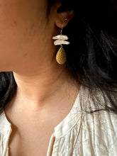 Load image into Gallery viewer, Raw freshwater stick pearls with hammered gold drop - 14k gold fill ear wires